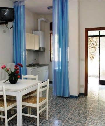 Aparthotel Le 3*